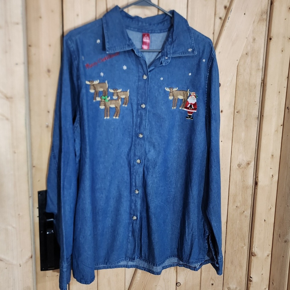 White Pine Women XL Denim Christmas Shirt Santa Reindeer Embroidered Blue Cotton